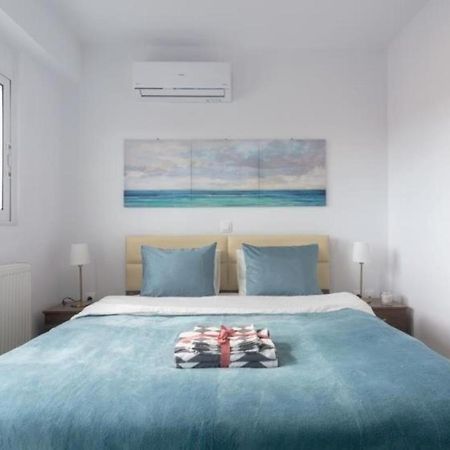 New Spacious Apartment Located In ピレウス エクステリア 写真