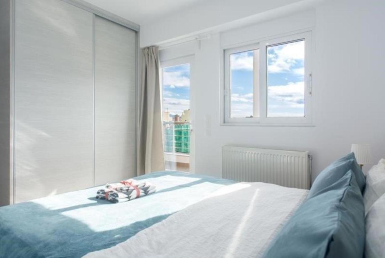 New Spacious Apartment Located In ピレウス エクステリア 写真