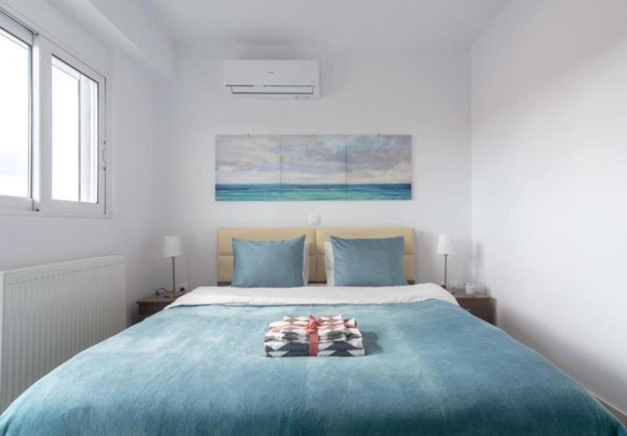 New Spacious Apartment Located In ピレウス エクステリア 写真